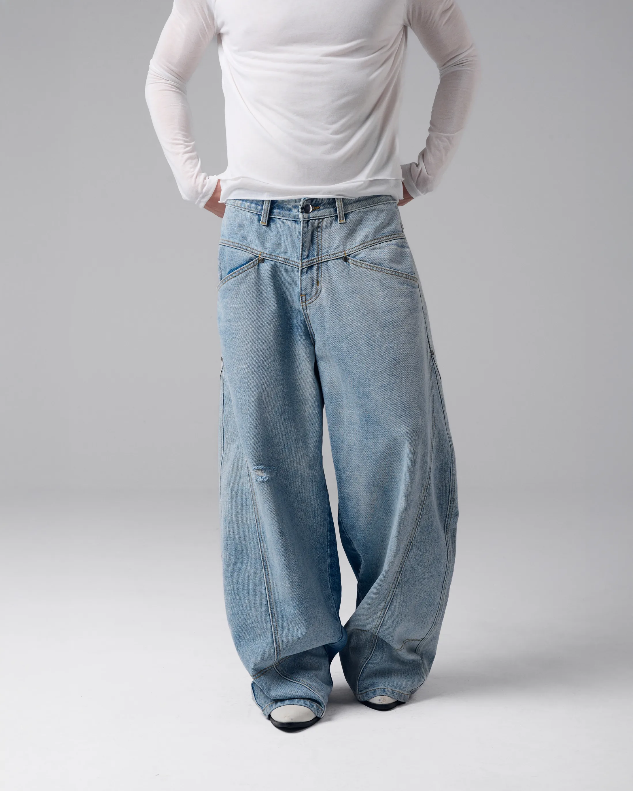 THE BACK-BITE JEANS secondary view
