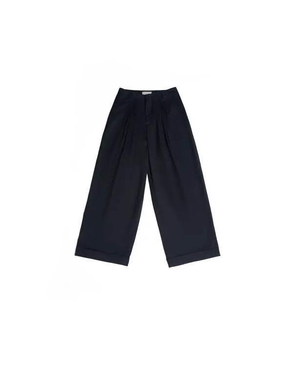 THE TRIPLE-PLEAT TROUSER