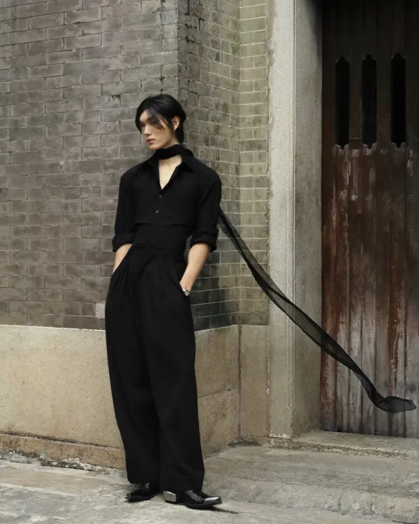 THE TRIPLE-PLEAT TROUSER secondary view